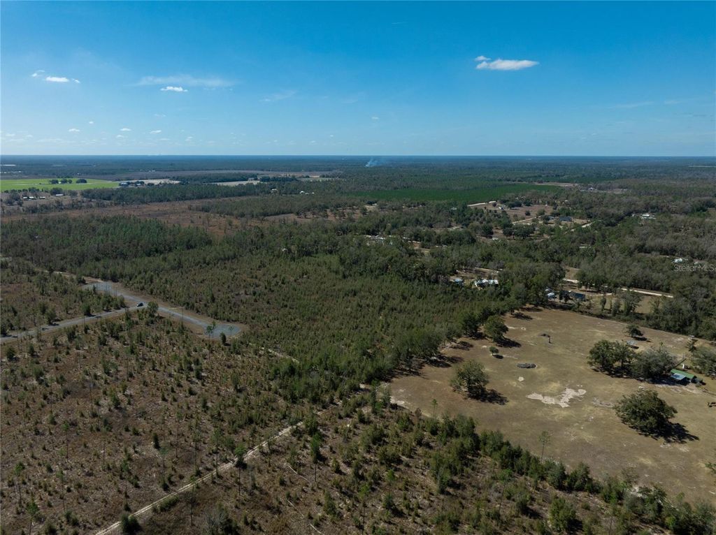 Image 5 of property listing at 213TH COURT, Live Oak, FL 32060