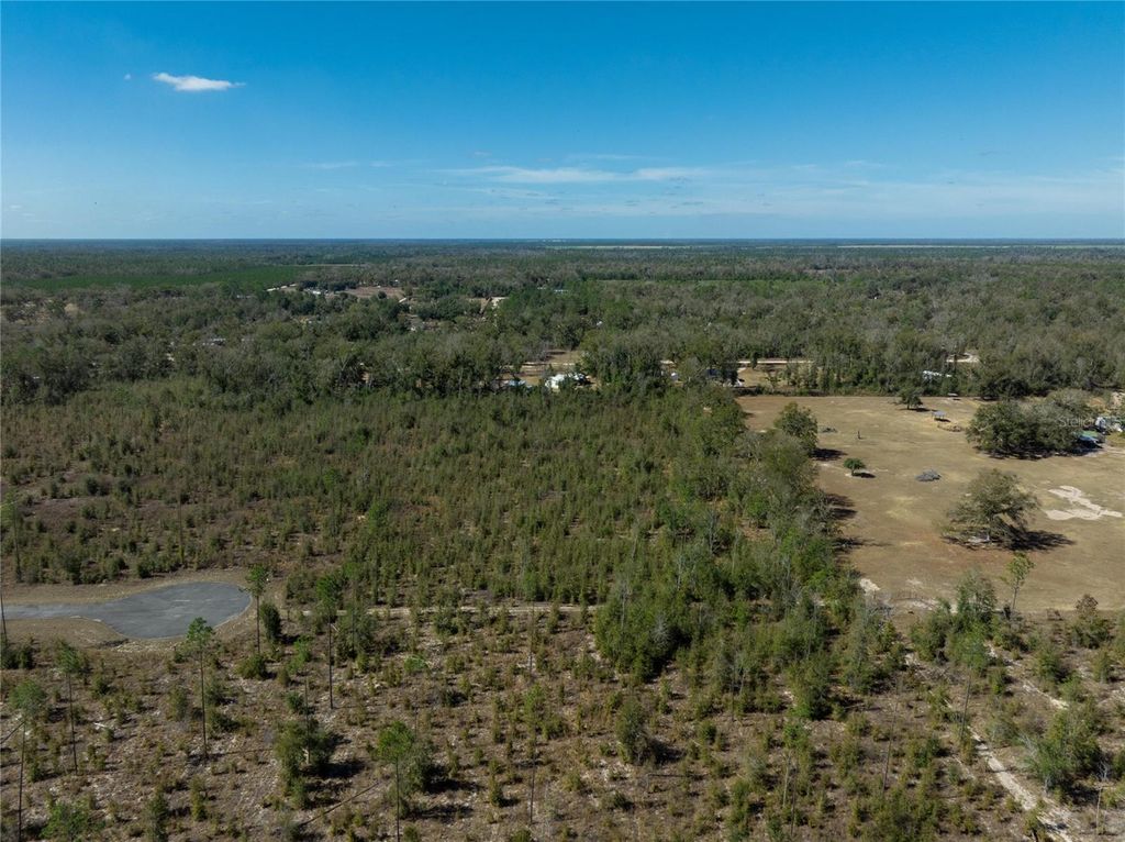 Image 10 of property listing at 213TH COURT, Live Oak, FL 32060