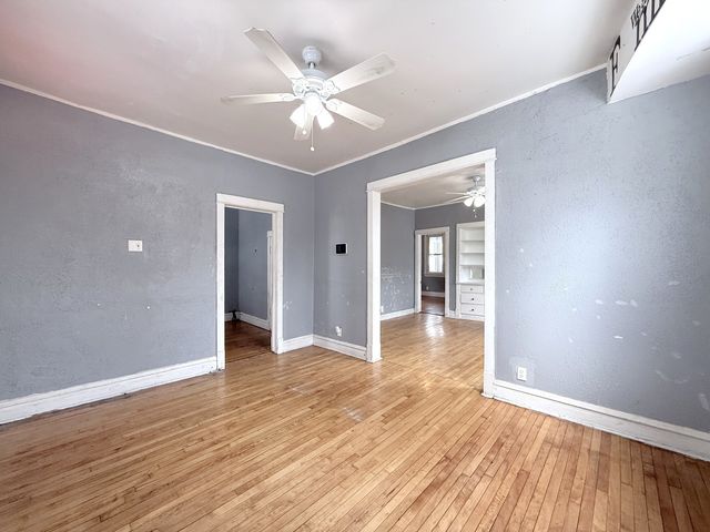 8015 S Harper Avenue, Chicago, IL 60619