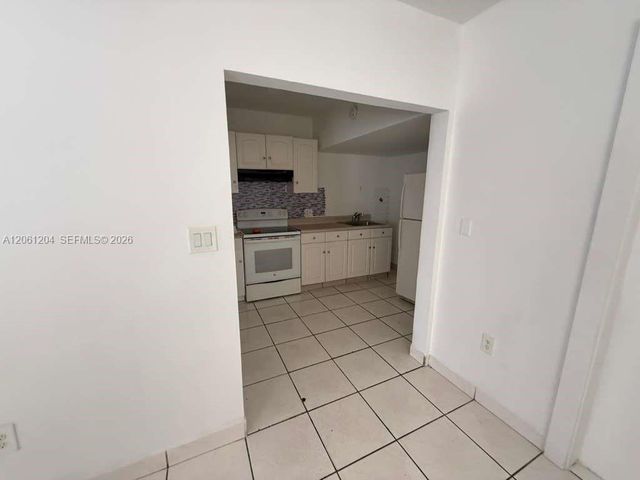 526 SW 64th Ave 2, Miami, FL 33144