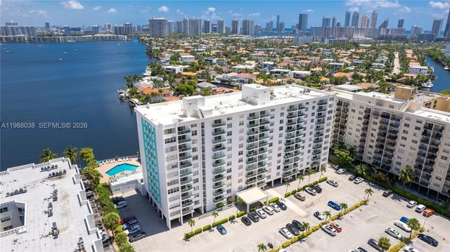 2841 NE 163rd St 1007, North Miami Beach, FL 33160