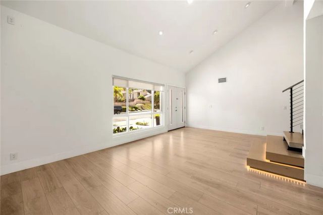 6875 E Swarthmore Drive, Anaheim Hills, CA 92807