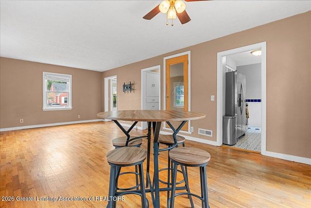 1206 Loraine Avenue, Lansing, MI 48910