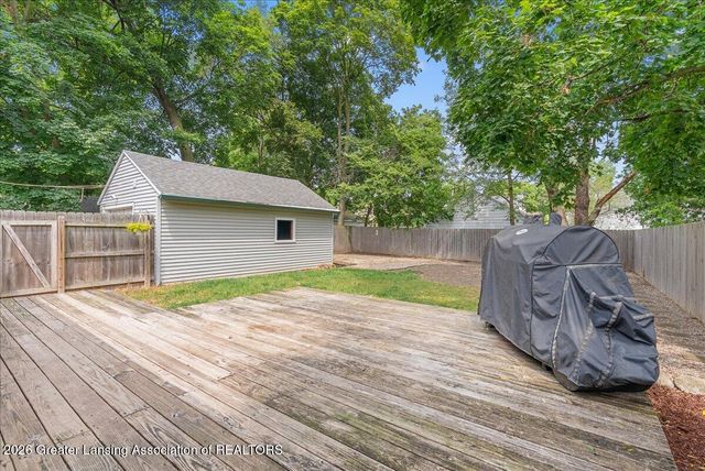 1206 Loraine Avenue, Lansing, MI 48910