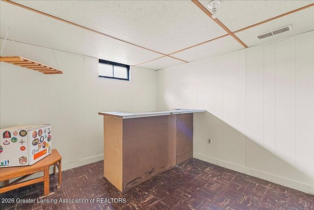 1206 Loraine Avenue, Lansing, MI 48910