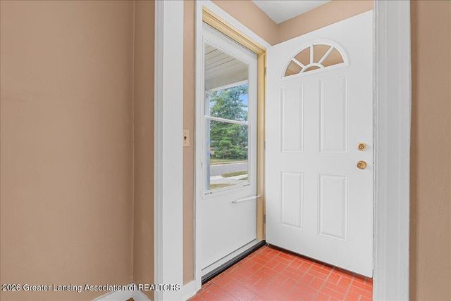 1206 Loraine Avenue, Lansing, MI 48910