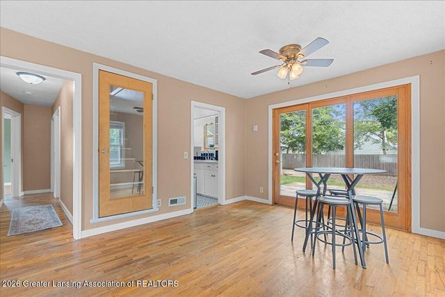 1206 Loraine Avenue, Lansing, MI 48910