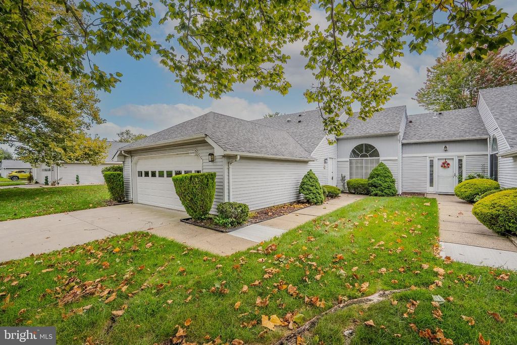 644 A NUTLEY DR, MONROE TWP, NJ 08831 — photo 2