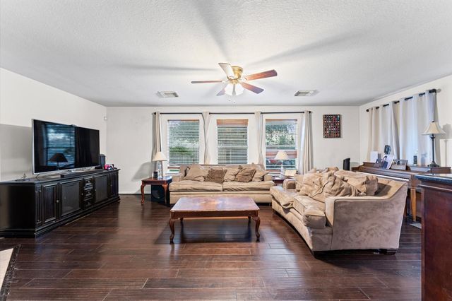 603 Northvalley Drive, Houston, TX 77073