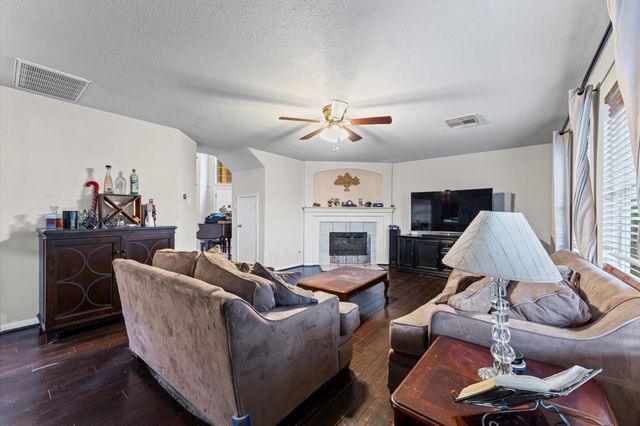 603 Northvalley Drive, Houston, TX 77073