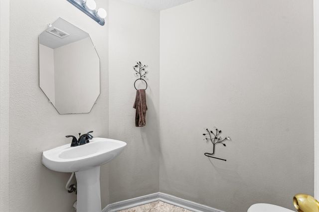 603 Northvalley Drive, Houston, TX 77073