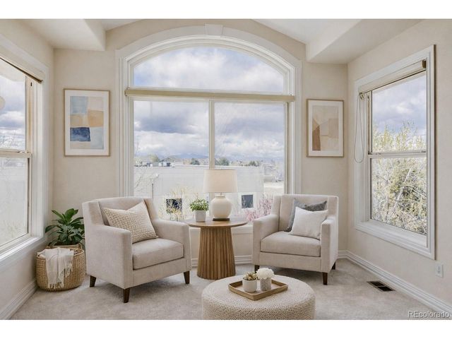 9041 Kittiwake St, Littleton, CO 80126