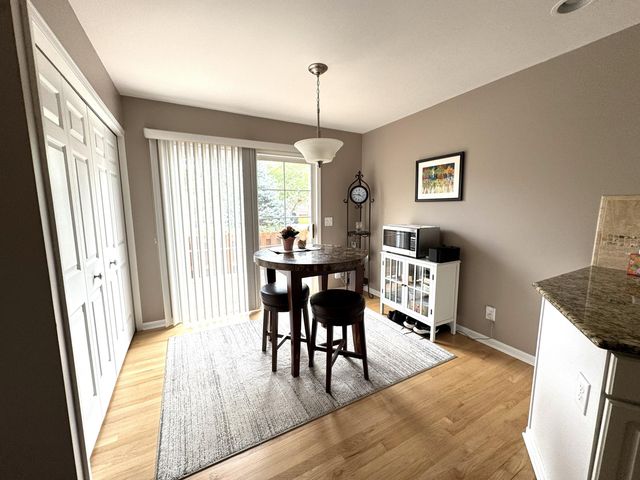 33377 Norfolk Street 3, Livonia City, MI 48152