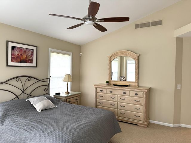 33377 Norfolk Street 3, Livonia City, MI 48152