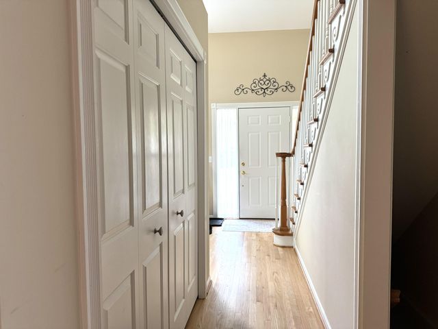 33377 Norfolk Street 3, Livonia City, MI 48152
