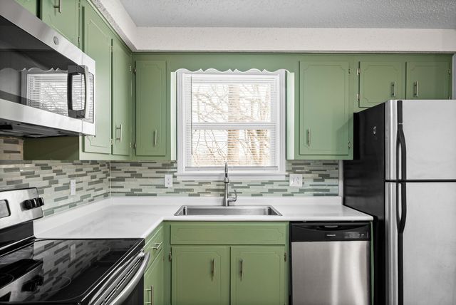 617 Linda Ln, Clarksville, TN 37042