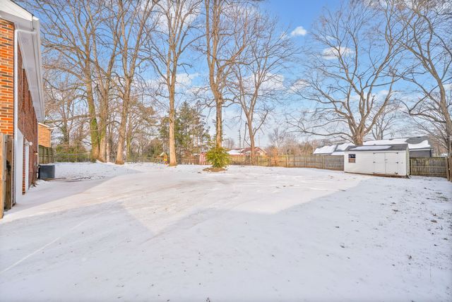 617 Linda Ln, Clarksville, TN 37042