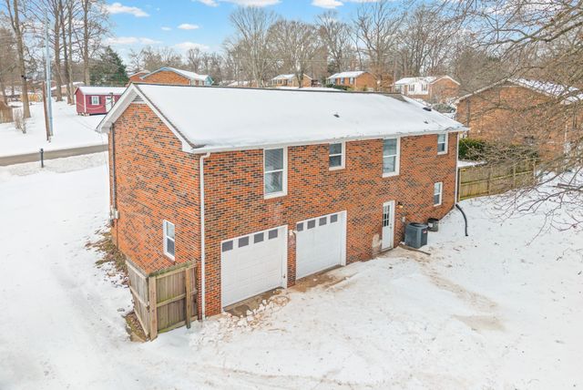 617 Linda Ln, Clarksville, TN 37042