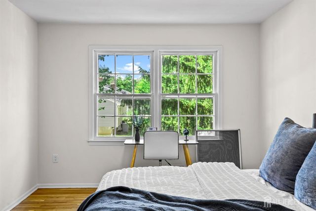 17 Meredith Road, Edison, NJ 08817