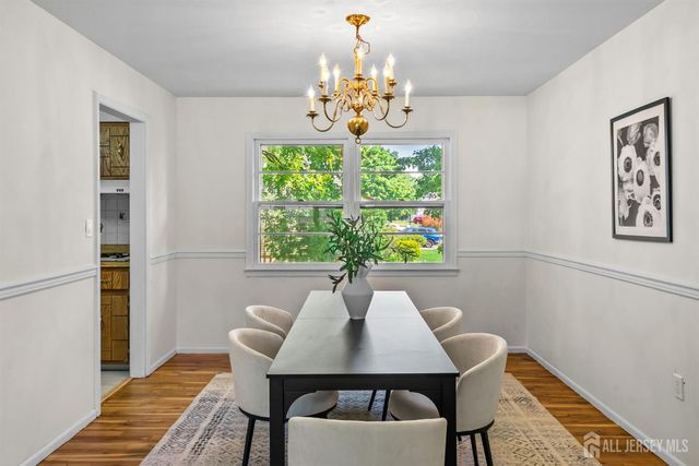 17 Meredith Road, Edison, NJ 08817
