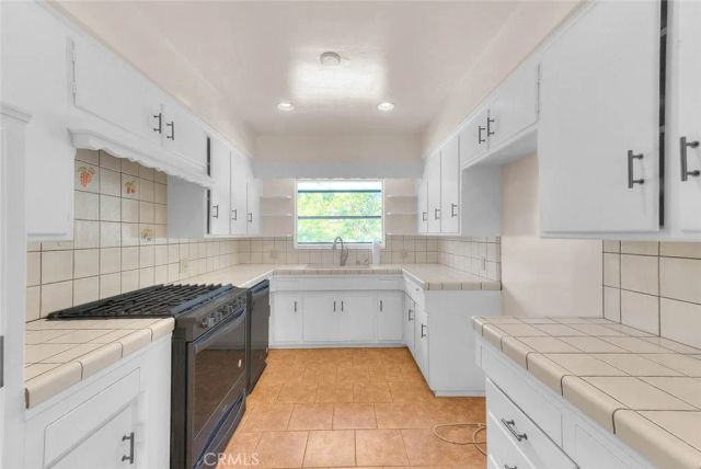 4808 El Sereno, La Crescenta, CA 91214
