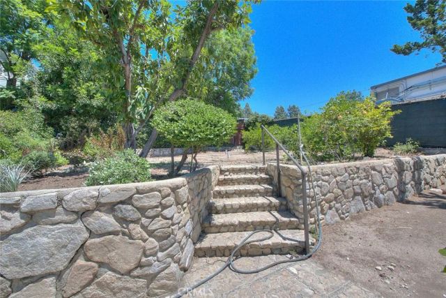 4808 El Sereno, La Crescenta, CA 91214