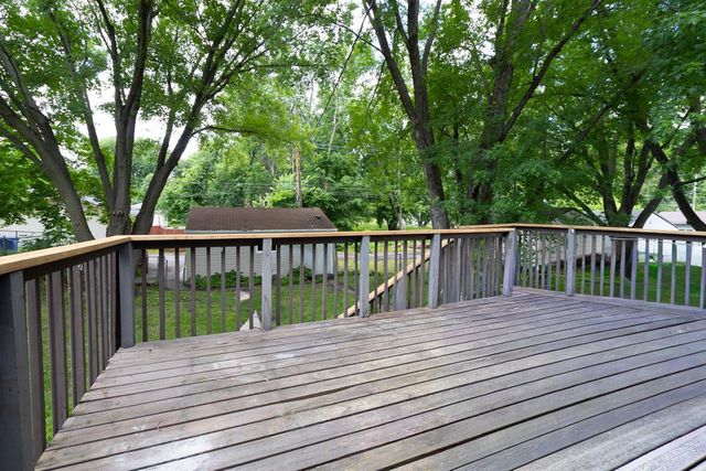 1557 Dale Street N, Saint Paul, MN 55117
