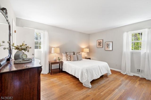 23 Strawberry Ln, Hillsborough Twp., NJ 08844