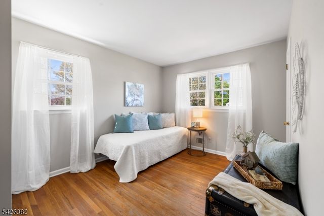 23 Strawberry Ln, Hillsborough Twp., NJ 08844