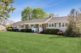 23 Strawberry Ln, Hillsborough Twp., NJ 08844