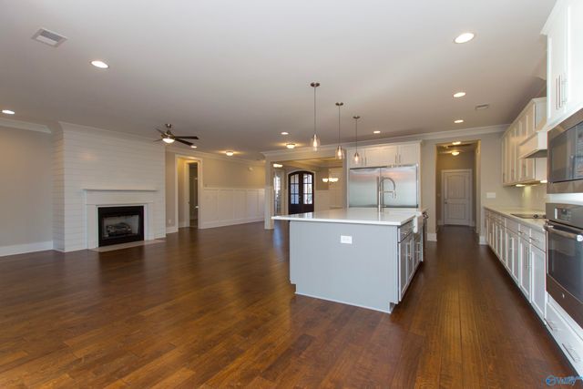 2121 South Meadows Drive, Huntsville, AL 35803