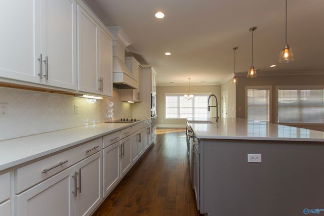 2121 South Meadows Drive, Huntsville, AL 35803