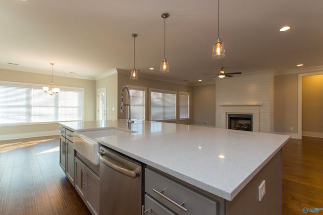 2121 South Meadows Drive, Huntsville, AL 35803