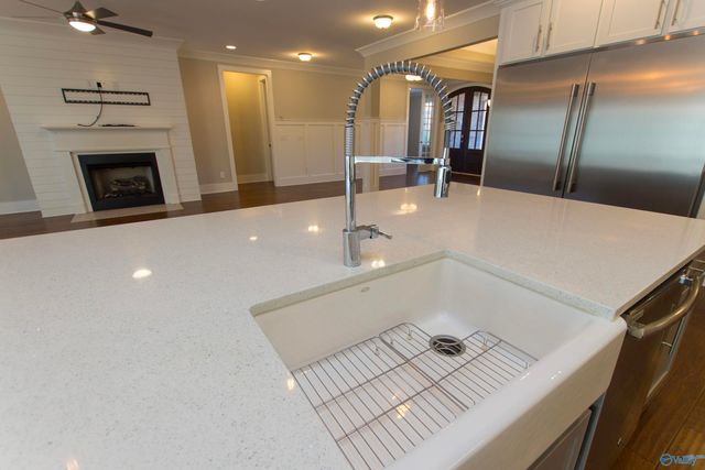 2121 South Meadows Drive, Huntsville, AL 35803