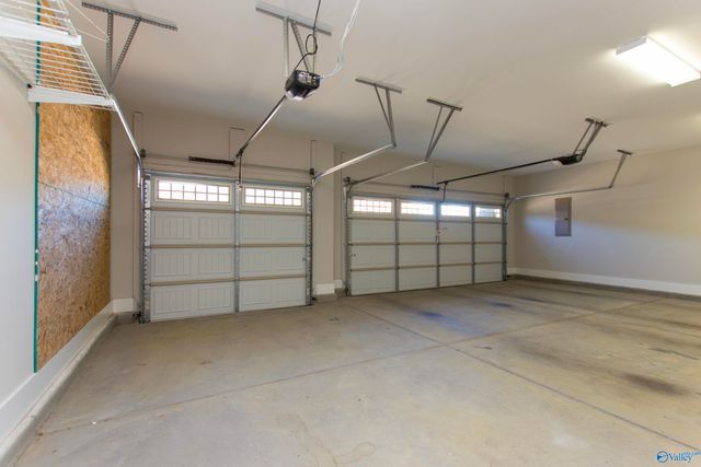 2121 South Meadows Drive, Huntsville, AL 35803