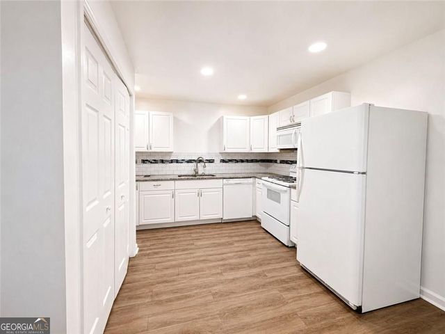 3083 Colonial Way O, Atlanta, GA 30341