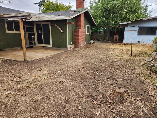 2155 BERWIN Ln, Eugene, OR 97404