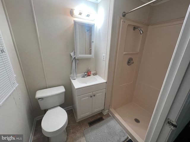 6024 LORIELLA PARK DR, Fredericksburg, VA 22407