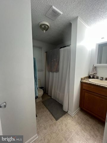 6024 LORIELLA PARK DR, Fredericksburg, VA 22407