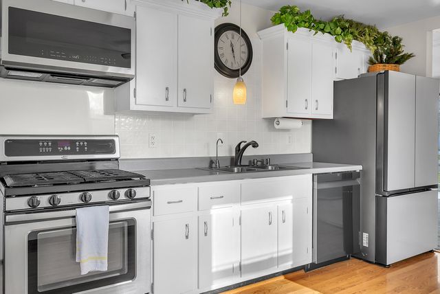 714 Juniper Road, Valparaiso, IN 46385