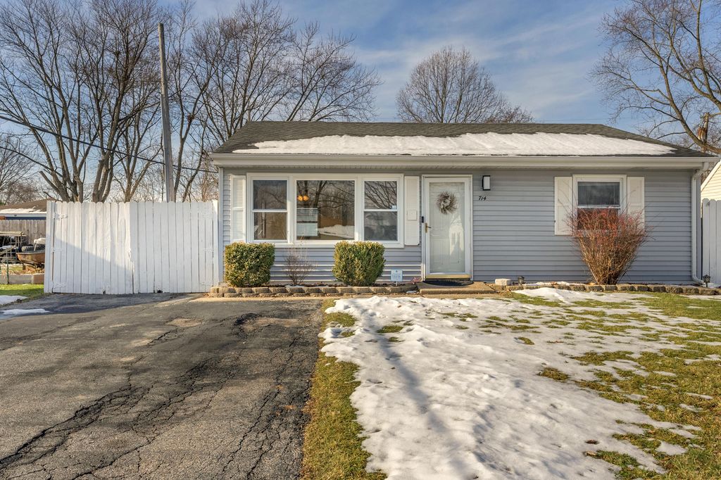 714 Juniper Road, Valparaiso, IN 46385