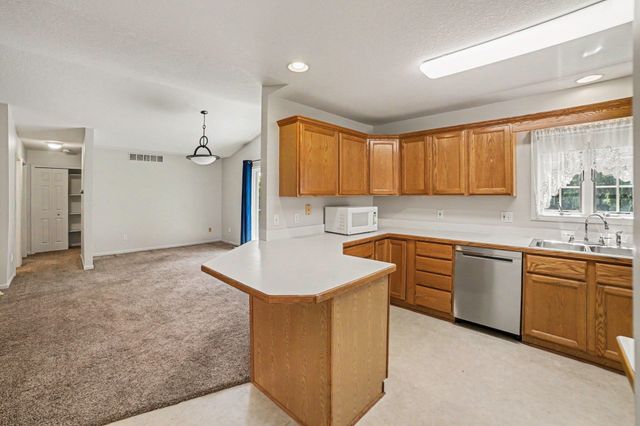 1527 E Gaylord Street, Pleasant, MI 48858