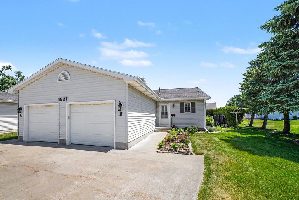 1527 E Gaylord Street, Pleasant, MI 48858