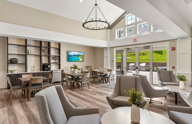 5 Peters Farm Way 309, Westborough, MA 01581