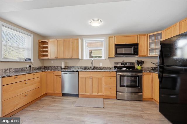 429 SEVEN OAKS DR, Clifton Heights, PA 19018