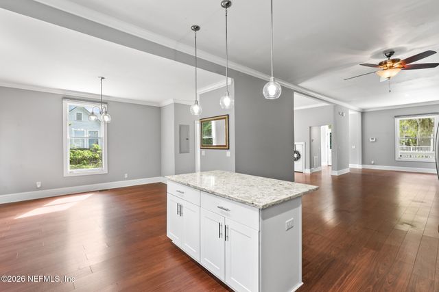 423 WALNUT Court, Jacksonville, FL 32206