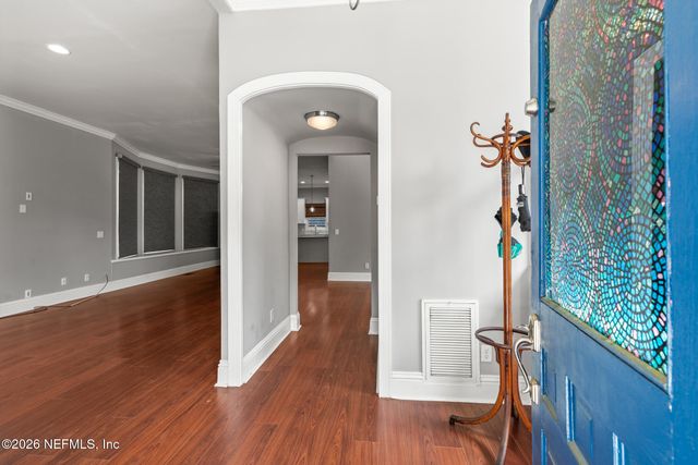 423 WALNUT Court, Jacksonville, FL 32206