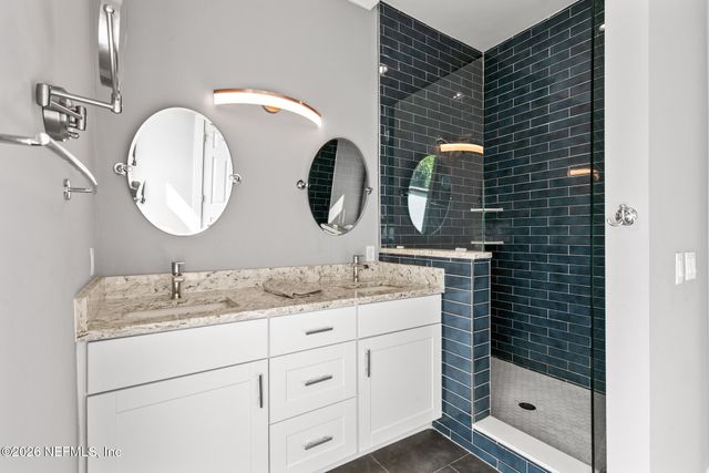 423 WALNUT Court, Jacksonville, FL 32206