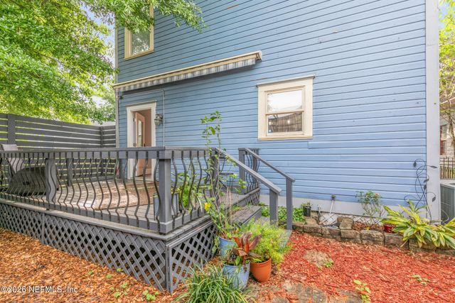 423 WALNUT Court, Jacksonville, FL 32206