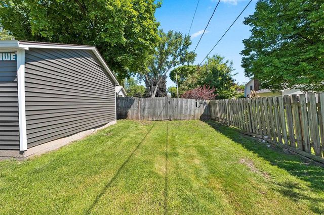 634 MEMORY AVENUE, Green Bay, WI 54301